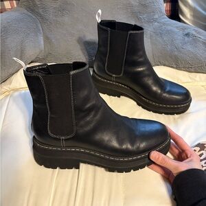 Marc Fisher Padmia Black Leather Lug Sole Chelsea Boots Women’s size 10